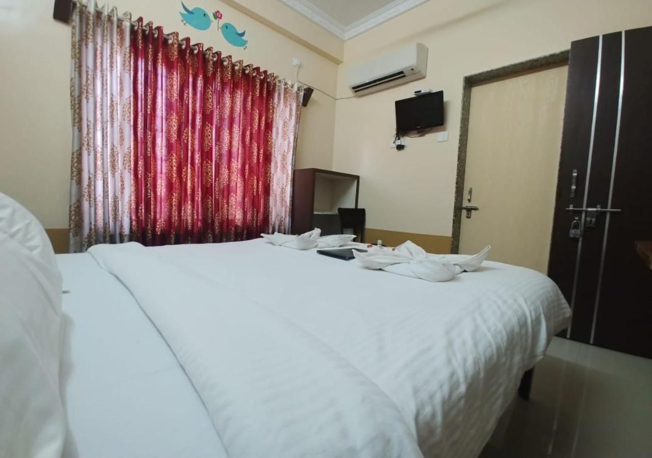 Hotel Yogiraj Shirdi Buitenkant foto