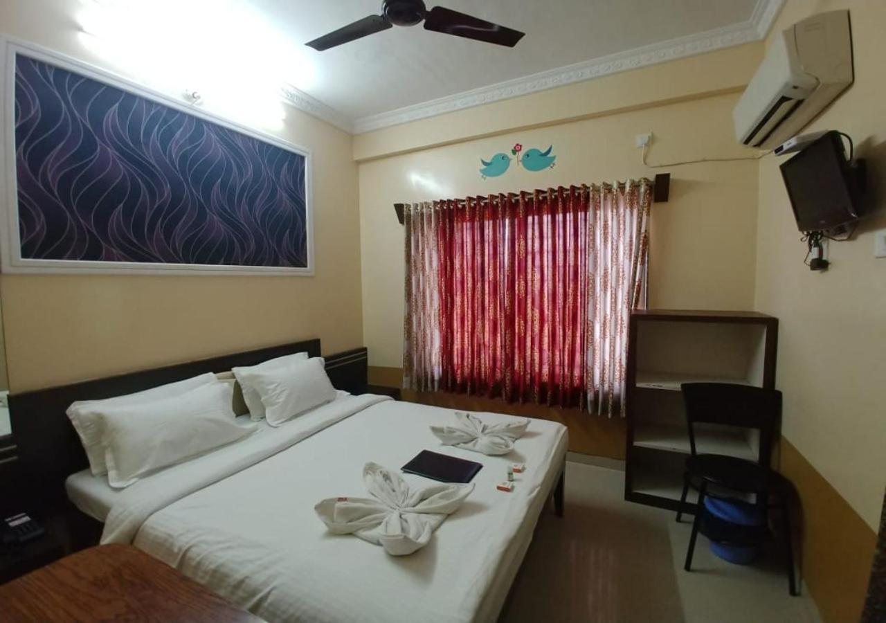 Hotel Yogiraj Shirdi Buitenkant foto