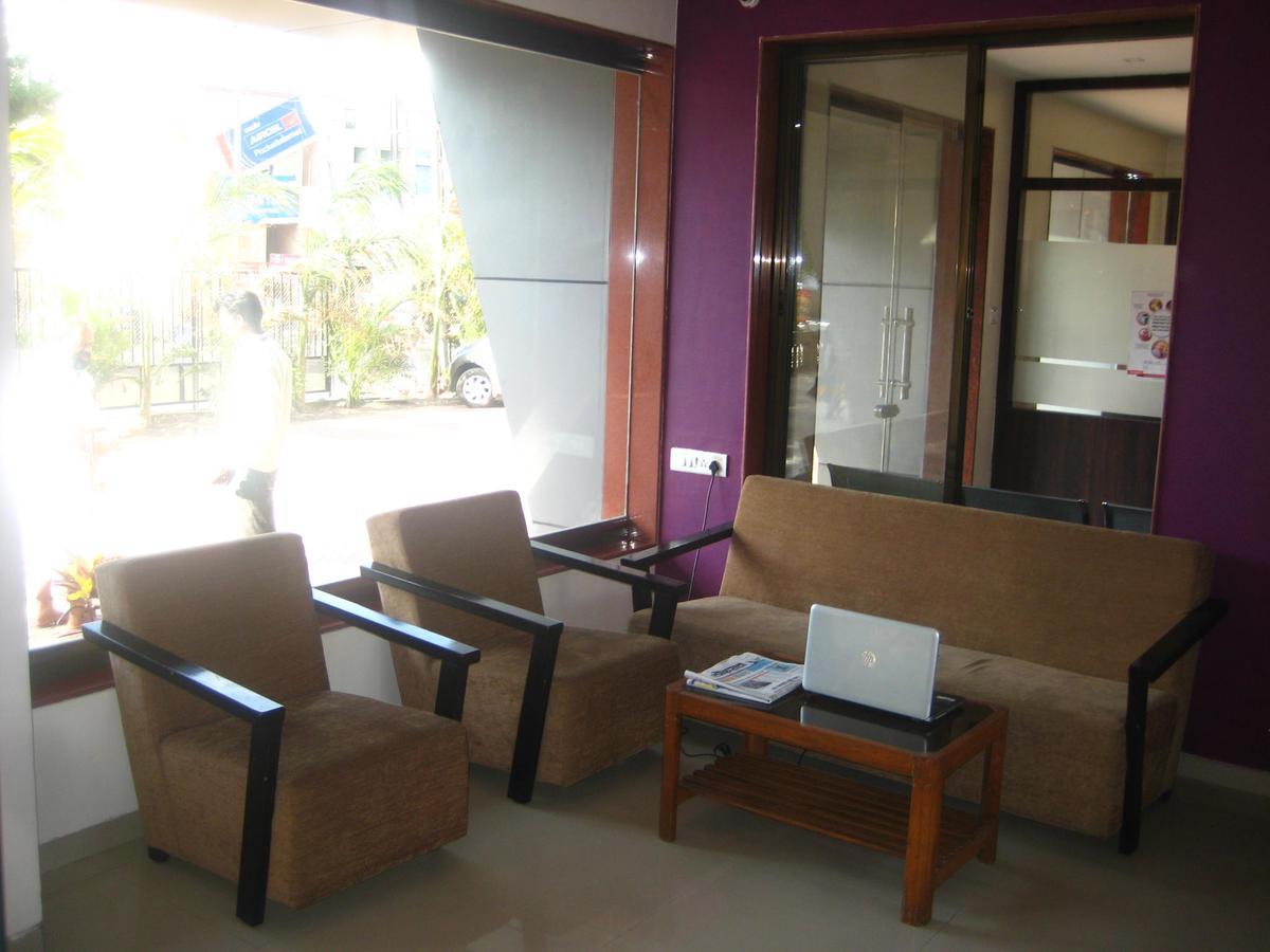 Hotel Yogiraj Shirdi Buitenkant foto